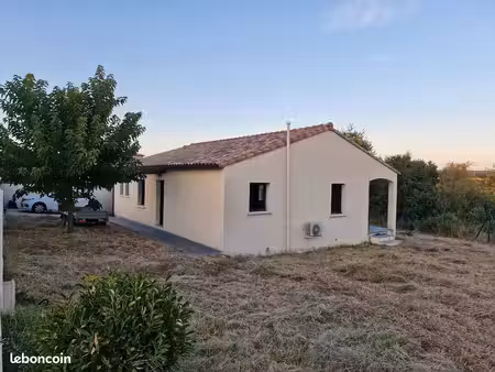uzès - maison récente au calme, vue dégagée, terrain 1 000 m²