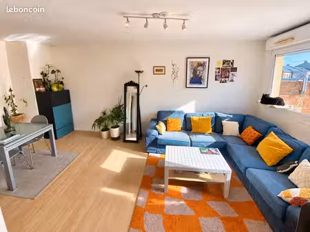 t2 meublé de 49 m² – très lumineux – lille, rue d’arras