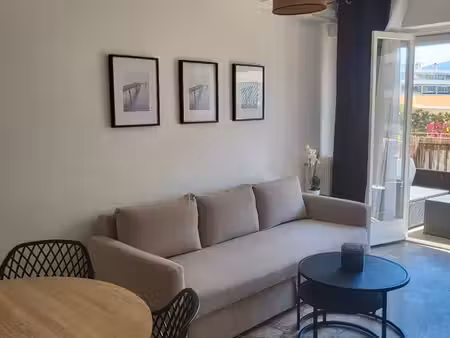 2 pièces meublé climatisé avec terrasse et aperçu mer – nice