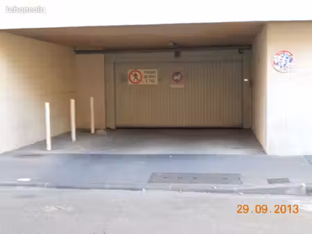 particulier loué garage marseille 5 ème