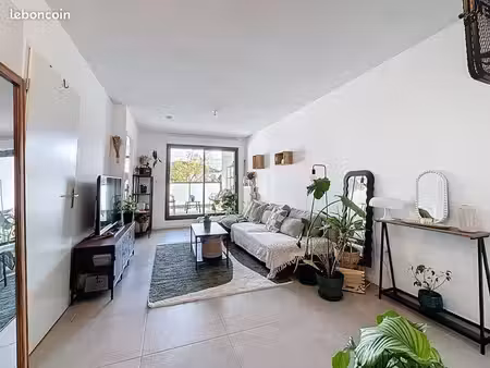 appartement t2 meuble de 44m2 avec balcon et parkings - toulouse lardenne