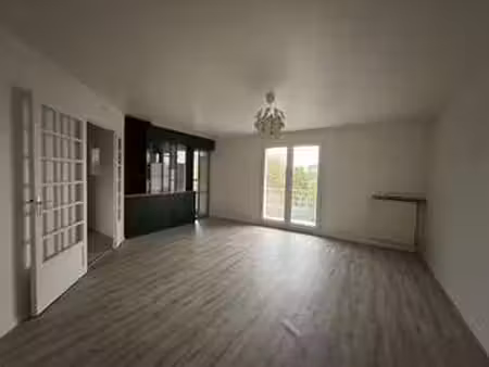 location appartement 3 pièces à rennes poterie (35000) : à louer 3 pièces / 69m² rennes po