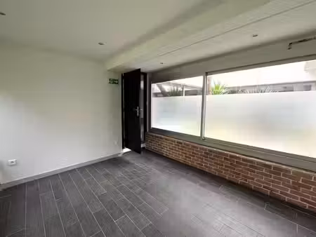 vente bureaux saint raphael 83700 435m²