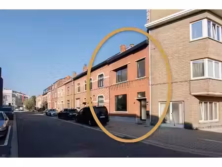 gezellige, knap, energetisch en totaal gerenoveerde stads...