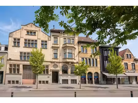 authentique maison de maître avec garage et 2 terrasses
