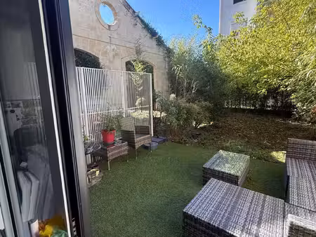 studio de 40 m2 avec terrasse et jardin