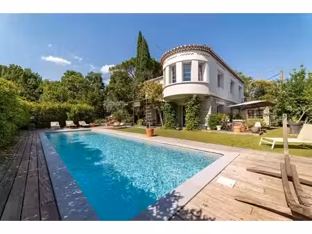 villa de prestige – montpellier centre – domaine privé avec jard