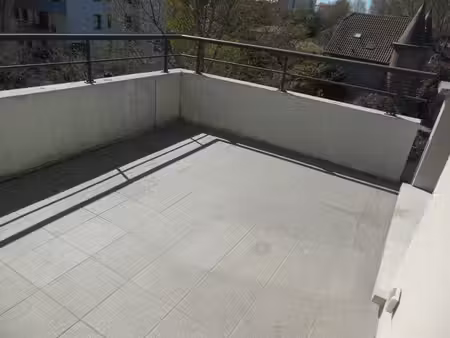 toulouse 31200 croix daurade beau t4 récent de 82.39m² terrasse de 10.1m² sans frais agenc