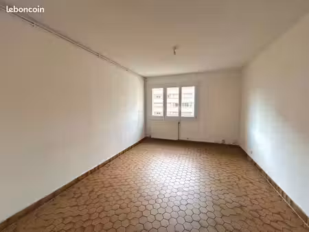 appartement 3 pièces 52 m²