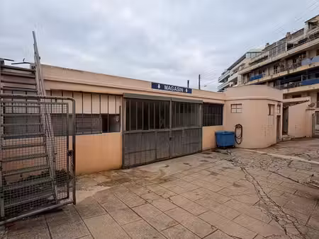 entrepôt cannes