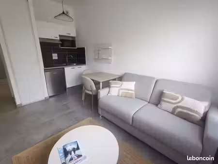 studio 1 pièce 18 m²