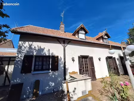 maison 4 pièces 94 m²