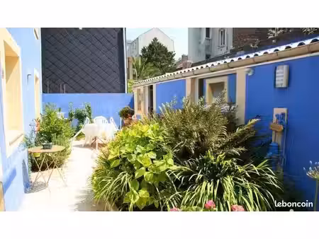 maison et jardinet près de la gare du havre