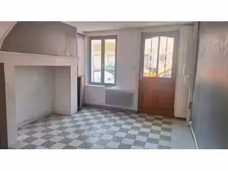 location maison 3 pièces 42 m² à abbeville (80100), 430 €