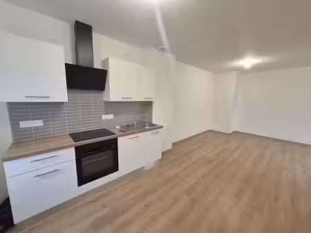location maison 3 pièces 67.7 m² à amneville les thermes (57360), 1 050 €