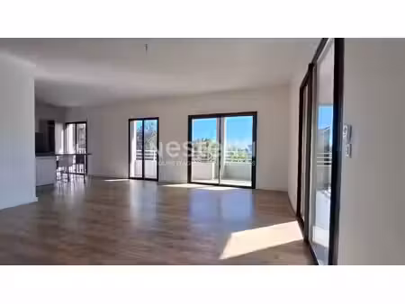 appartement biguglia 3 pièce(s) 85.35 m2 20620 biguglia corse