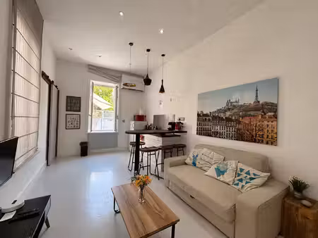 sovia / lyon 09 - t2 meublé de 32m² avec climatisation