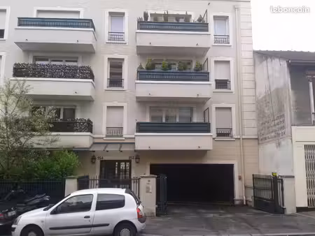 place de parking sous-sol - résidence sécurisée