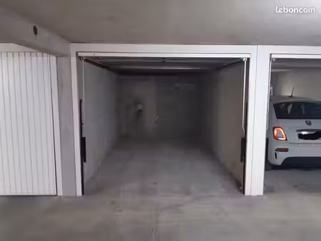 box garage individuel 13006