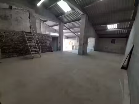garage, entrepôt à haute goulaine 137 m2