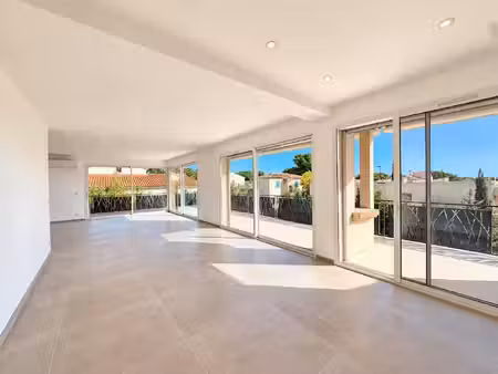 bandol- votre pied-à-terre neuf à deux pas des plages!