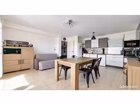t3 60,55 m² - résidence récente 2019 - balcon sud - climatisation - ascenseur - toulon oue