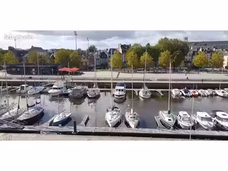 t2 meublé avec magnifique vue port + terrasse + garage