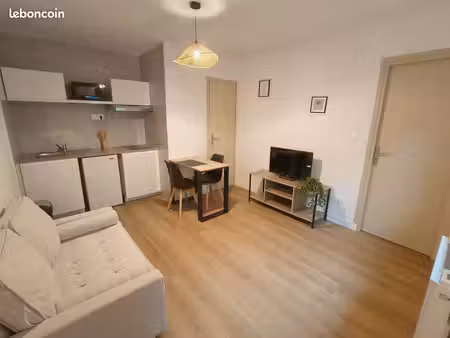t2 meublé neuf 27 m² – lille, à 1 min du métro marbrerie