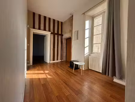 appartement t4 poitiers - centre-ville - 126.26 m²