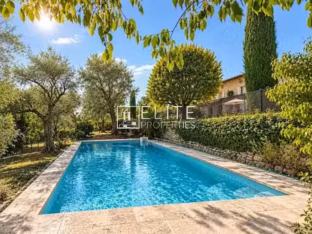 vente locaux professionnels 6 pièces 236 m² à grasse (06130), 900 000 €