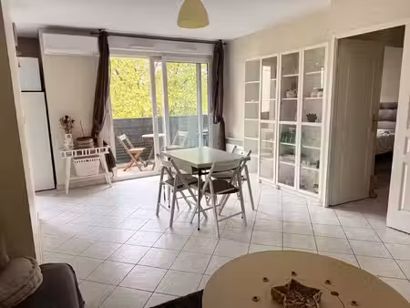 moulin à vent t2 ou t3 récent avec terrasse