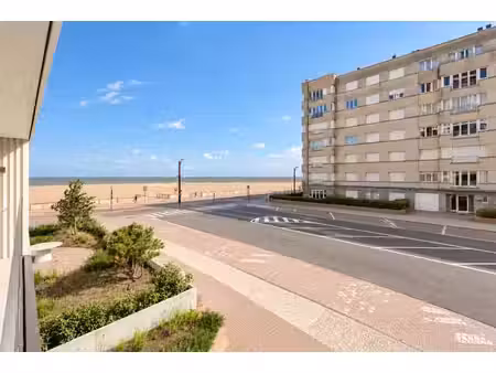 appartement neuf avec vue latérale sur la mer