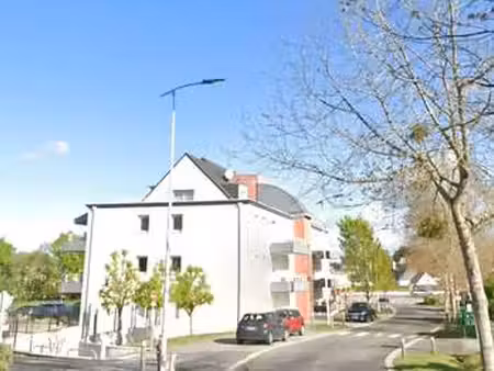 location garage box et parking à theix-noyalo (56450) : à louer / 15m² theix-noyalo
