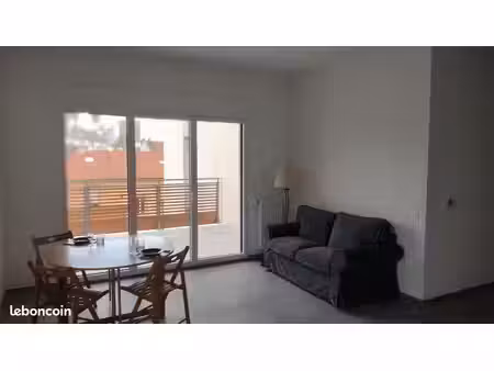 beau t2 meublé 49m² avec balcon 8m²