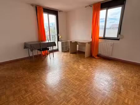 studio meublé + parking – lyon 8 laennec – 720 cc