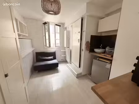 studio 1 pièce 11 m²