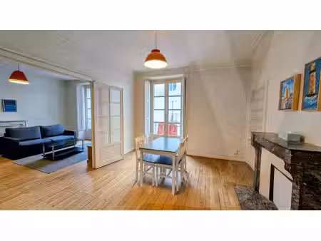 location meublé appartement t3 de 62 m² triangle d'or à nantes