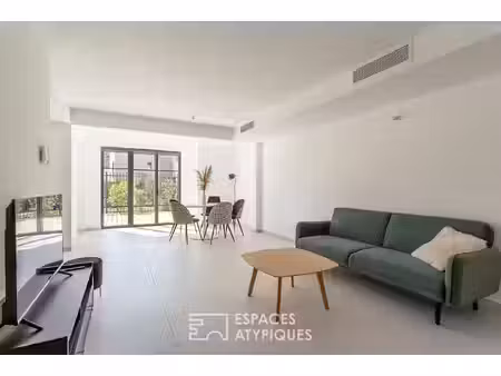 maison élégante rénovée avec sa terrasse au calme