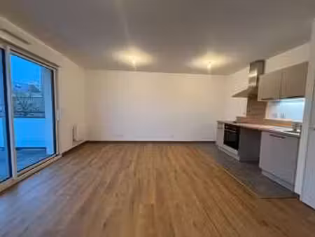 location appartement 2 pièces à saint-malo (35400) : à louer 2 pièces / 46m² saint-malo