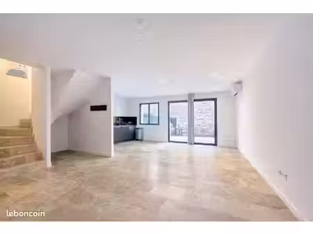 location villa manduel