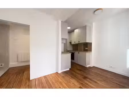 appartement paris 12 25 m² t-2 à vendre, 269 500 €