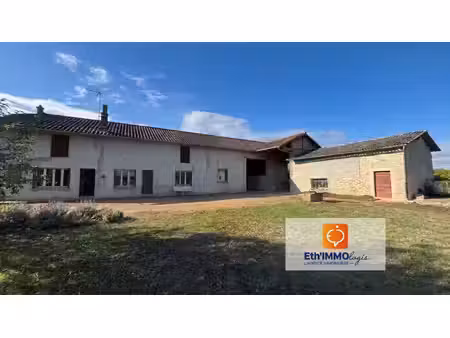 exclusivite a feillens : propriete avec grand terrain