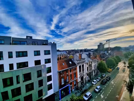 appartement rénové très bien situé