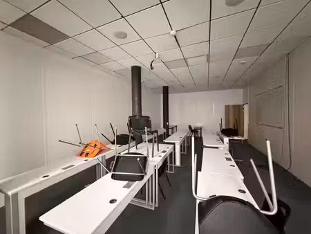 location bureaux 64m² à 1560m²