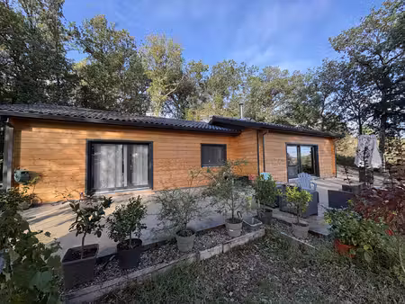 maison de plain-pied de 100m2 dans les bois
