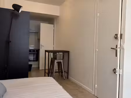 studio 19m2 meublé rénové lille fives - 600eur/m cc
