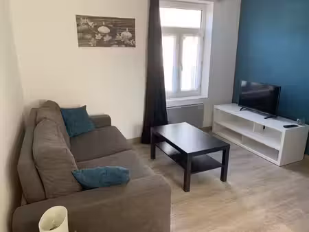 studio meublé rénové 20,65 m2 12 rue barni, lille fives