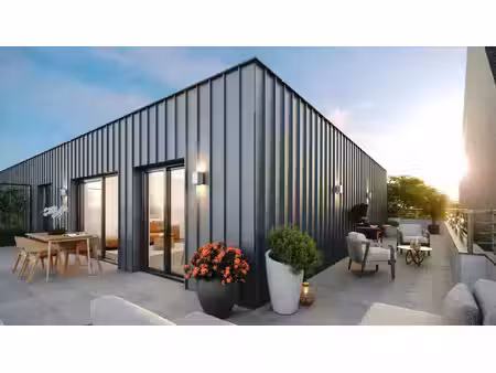 4 pieces sud est ouest dernier etage terrasses et 2 parkings