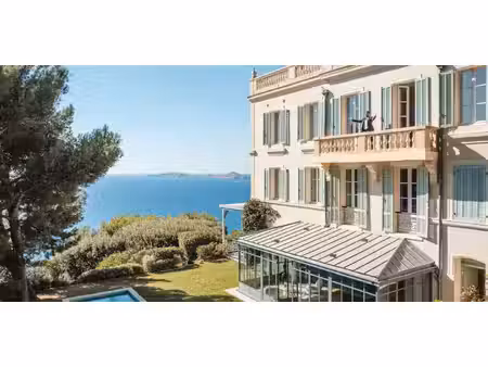 maison contemporaine avec piscine et jardin le roucas blanc - marseille 7ᵉ (13)