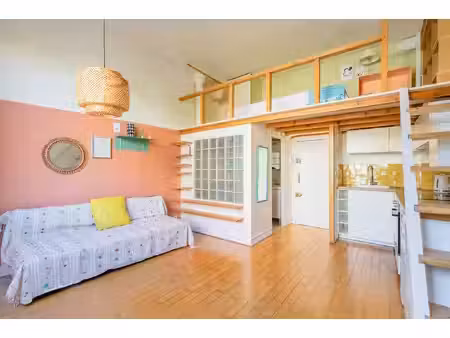 studio avec mezzanine au coeur de belleville à paris - 22.8 m2 - 255000 €